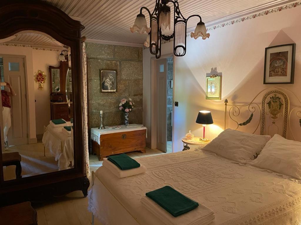 Casa Da Pedra - Turismo Rural Bragado Room photo